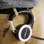 ClipWalk™ – Carabiner-Handle Retractable Hands-Free Dog Leash